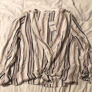 Forever 21 size 1X striped blouse. Tie at waist.